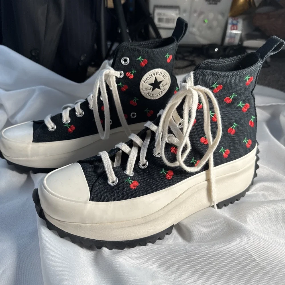 Converse Run Star Hike Men 8 Women 9.5 Platform Cherry Embroidered High A08113C